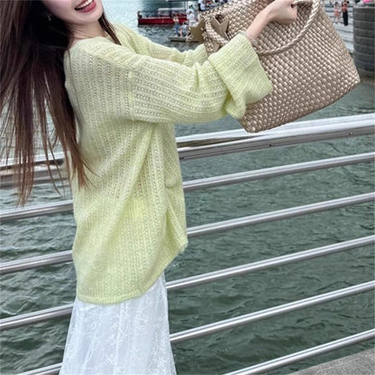 Women's chunky knit sweater with a wide cut and fashionable balloon sleeves NOVAE