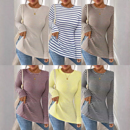 Women's long-sleeved shirt with a modern knit pattern and side slits NOVAE