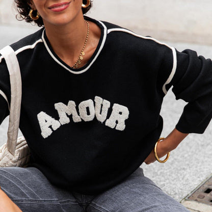 Women's casual sweatshirt with striking NOVAE lettering