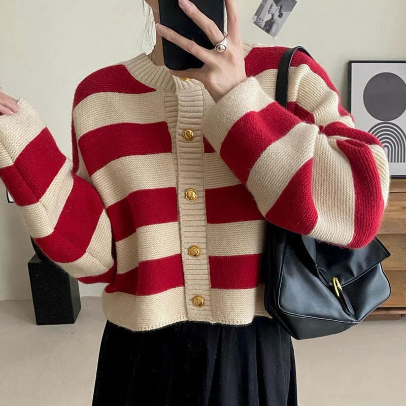 Women's cardigan with decorative striped pattern and gold buttons NOVAE