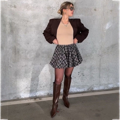 Women's checked mini skirt with a wide cut and playful flounce NOVAE