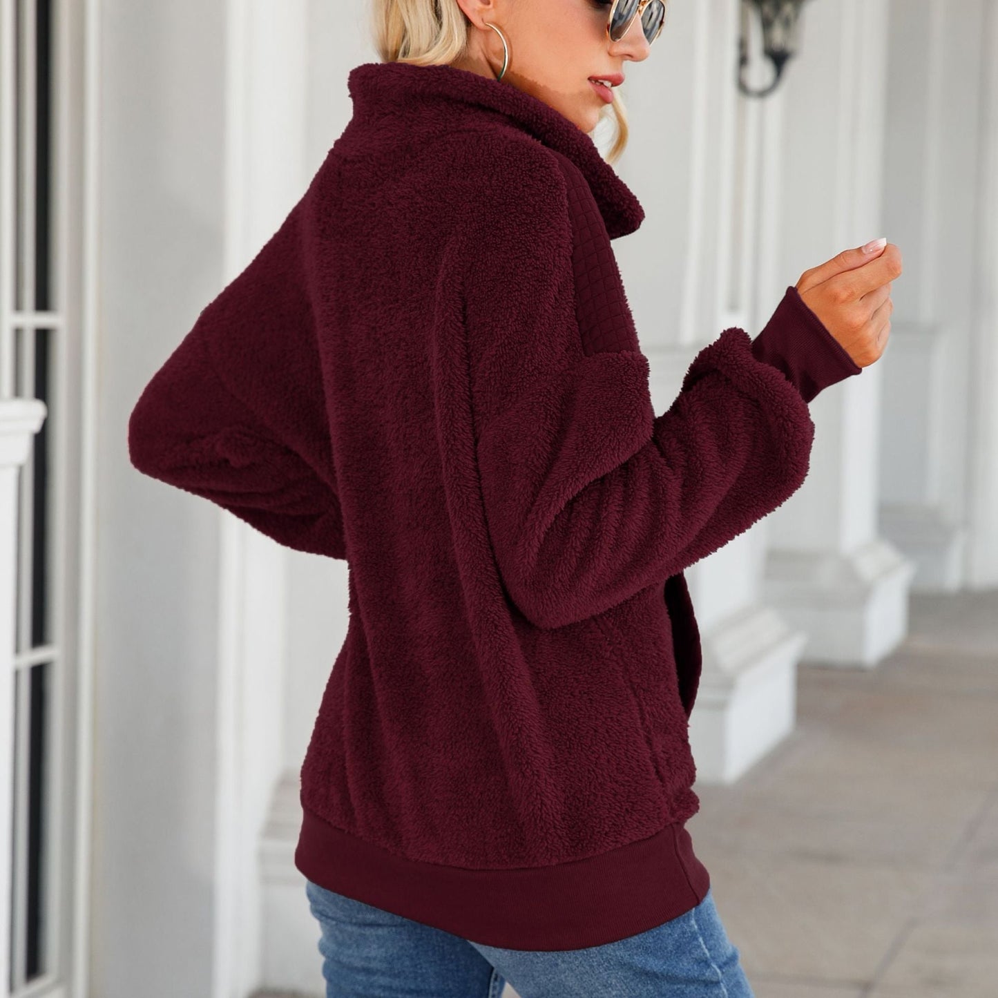 Women's Cozy Zip-Up Sweater with Textured Fleece and Convenient Pockets NOVAE