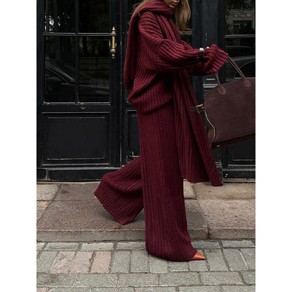 Women's casual knit set with a wide cut and V-neck NOVAE