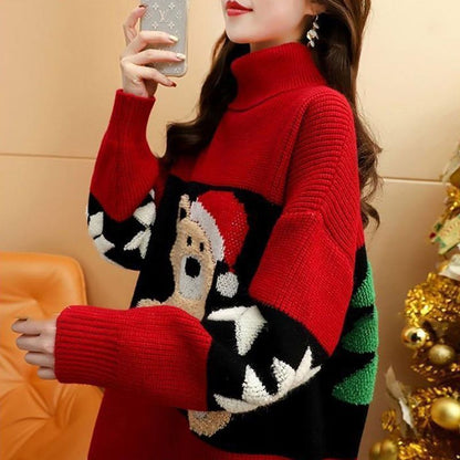 Women's Cozy Turtleneck Sweater with Festive Bear Motif NOVAE