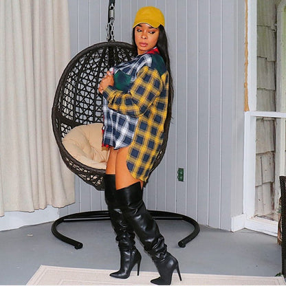 Women's oversized plaid blouse with a fashionable cut and casual look NOVAE