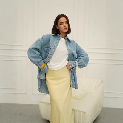 Women's denim jacket with a relaxed fit and comfortable details NOVAE