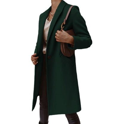 Women's elegant long coat made of a high-quality wool blend with classic lapels NOVAE