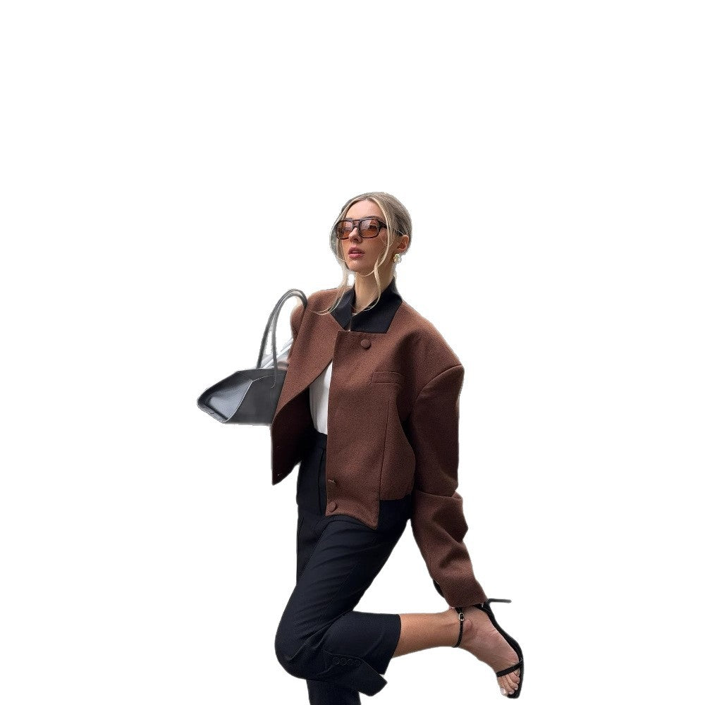 Women's fashionable short jacket with a classic cut NOVAE