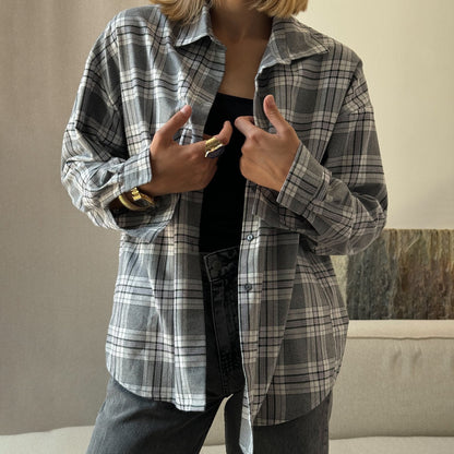 Women's casual plaid blouse with oversized cut and modern details NOVAE
