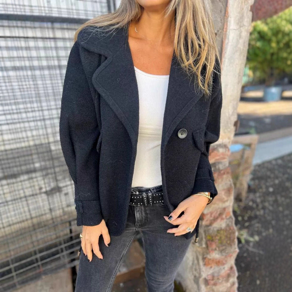 Women's Elegant Oversized Blazer Jacket with Textured Fabric and Practical Pockets NOVAE