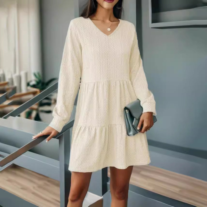 Women's casual V-neck dress with voluminous hem and long sleeves NOVAE