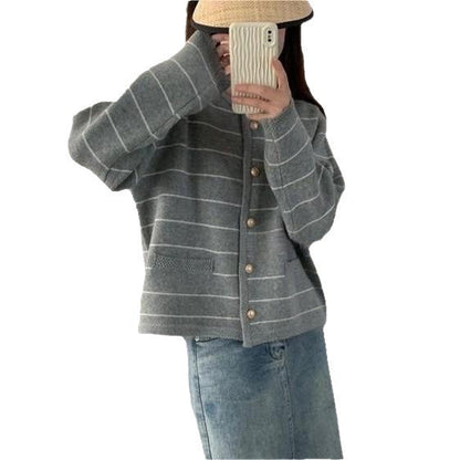 Women's cozy cardigan with fine stripes and practical pockets NOVAE