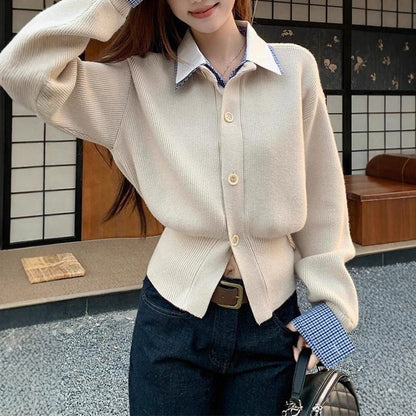 Women's cardigan with a classic cut and stylish button details NOVAE