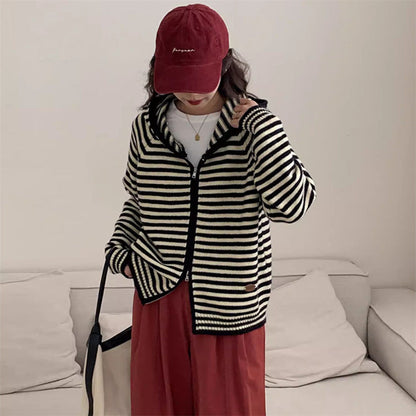 Women's striped hooded jacket with practical zipper and side pockets NOVAE
