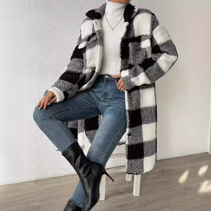 Women's teddy sweater jacket with checkered pattern and practical pockets NOVAE