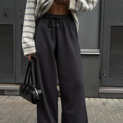 Women's casual knit sweater with modern stripes NOVAE