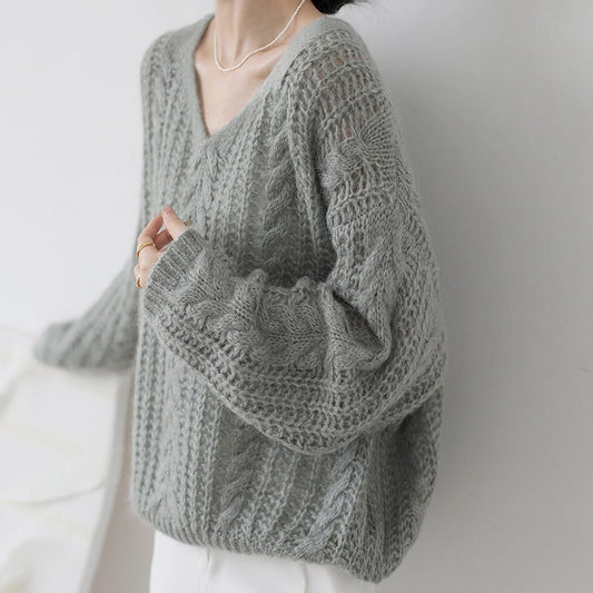 Women's chunky knit sweater with V-neck and airy structure NOVAE