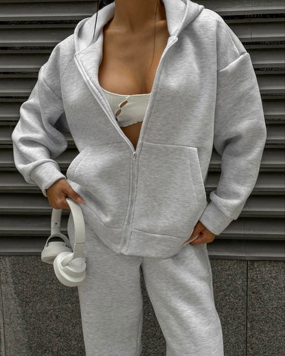 Women's sporty set consisting of a hooded jacket and jogging pants NOVAE
