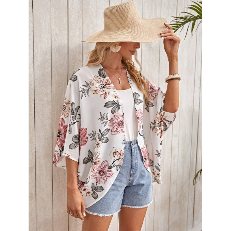 Women's fashionable kimono with floral design and wide sleeves NOVAE