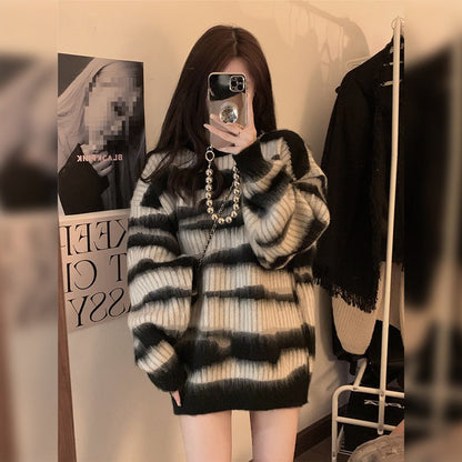 Women's chunky knit sweater with a modern block stripe pattern and relaxed fit NOVAE