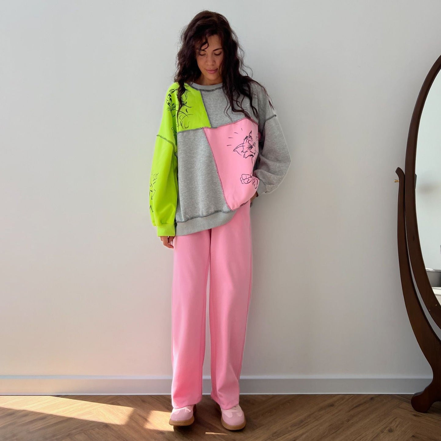 Women's casual sweatshirt with creative color block designs NOVAE