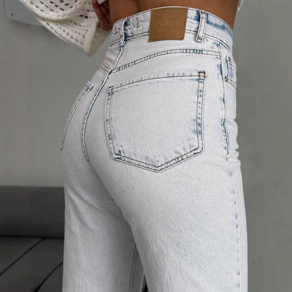 Women's high-waisted jeans in a modern vintage look NOVAE