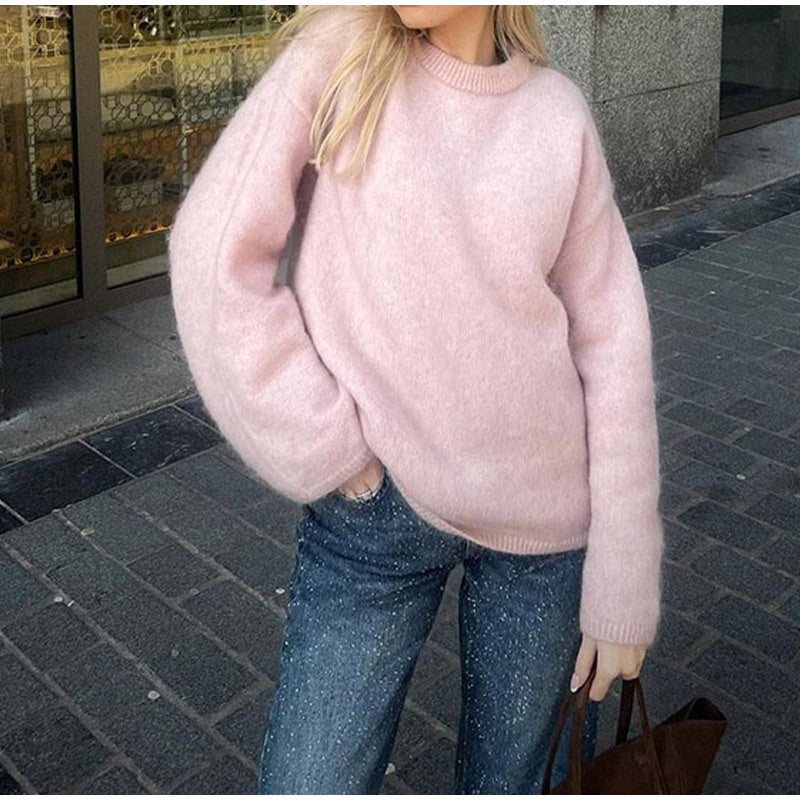 Women's Cozy Oversized Sweater with a Wide Fit NOVAE