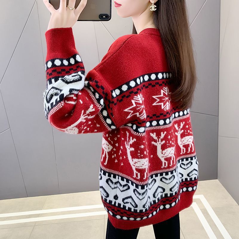 Women's chunky knit sweater with festive reindeer motif and modern design NOVAE