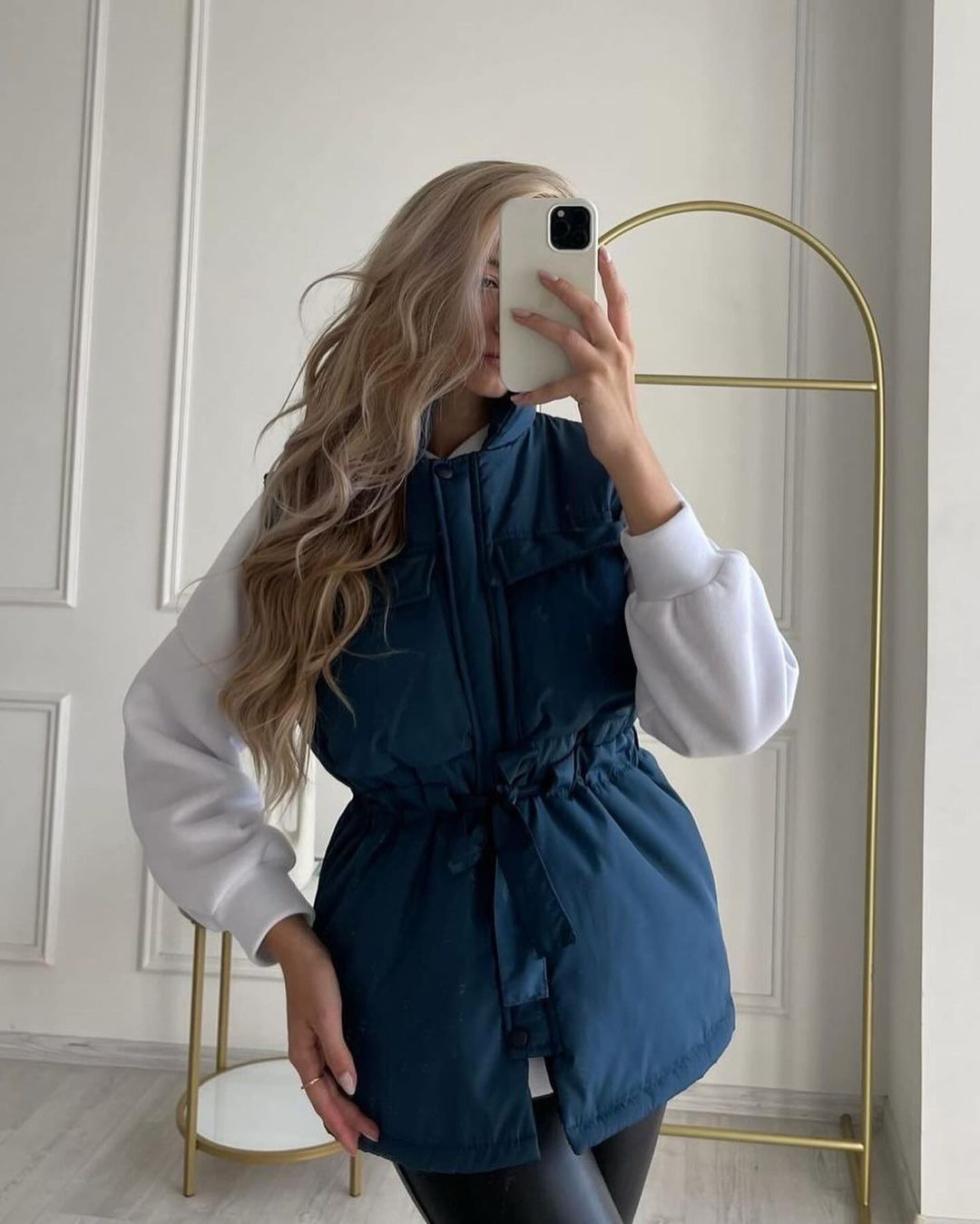 Women's sporty vest with hood and drawstring waist NOVAE