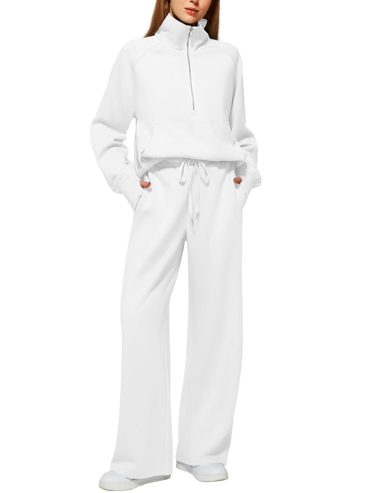 Women's sporty two-piece ensemble with high-necked top and wide-legged trousers NOVAE