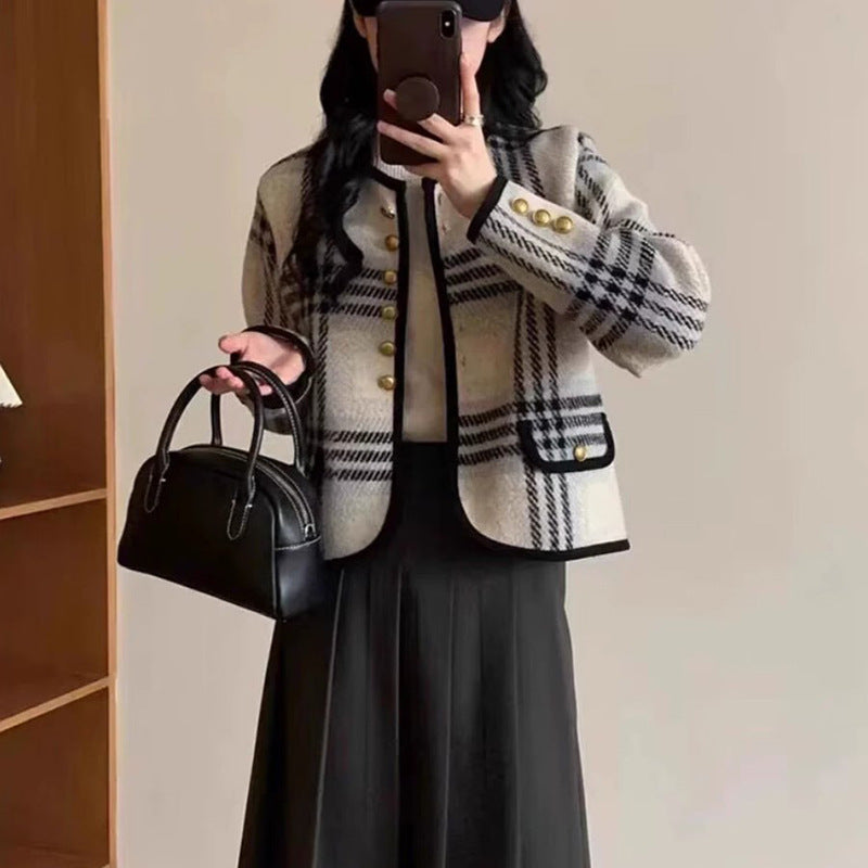 Women's casual blazer with elegant check pattern and button details NOVAE