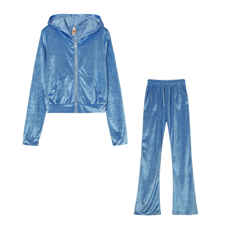 Women's sporty set consisting of a velvet hooded jacket and wide jogging pants NOVAE