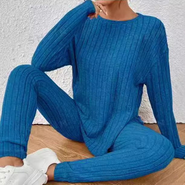 Women's relaxed-fit leisure suit made of high-quality knit fabric NOVAE