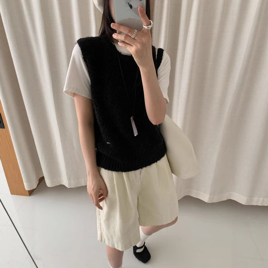 Women's knitted vest with soft, fluffy material and modern cut NOVAE