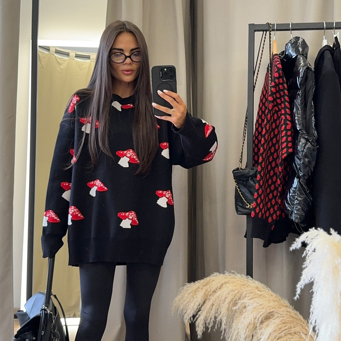 Women's sweater with a creative mushroom design and a casual cut NOVAE