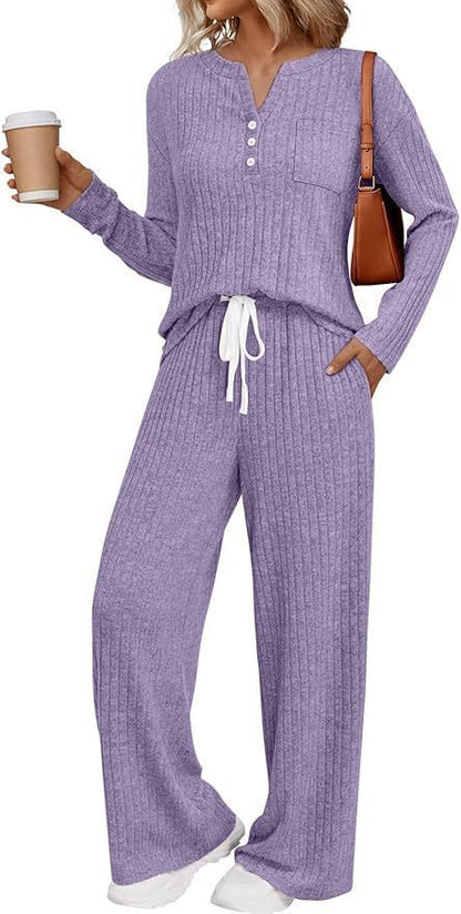 Women's Comfortable Knit Suit with a Relaxed Cut NOVAE