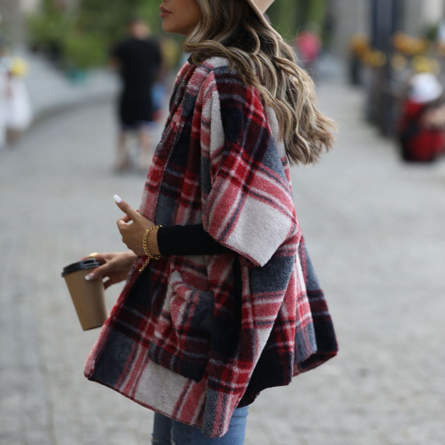 Women's plush plaid jacket with generous pockets and open design NOVAE