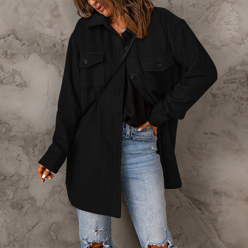 Women's versatile oversized shirt jacket with patch pockets and button closure NOVAE
