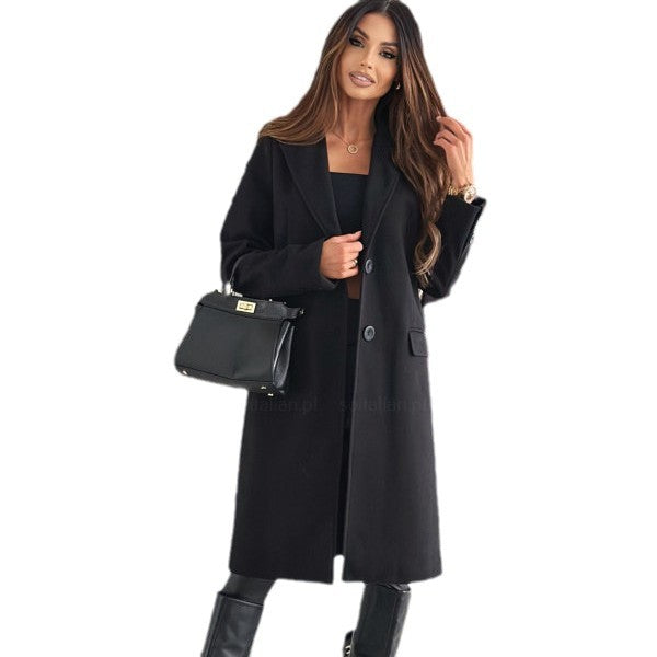 Women's Elegant Coat in a Modern Pinstripe Design NOVAE