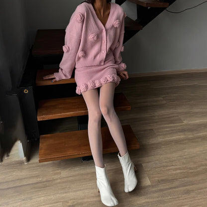 Women's cardigan with floral design and matching skirt NOVAE