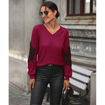 Women's V-neck sweater with elegant lace sleeves and ribbed texture NOVAE