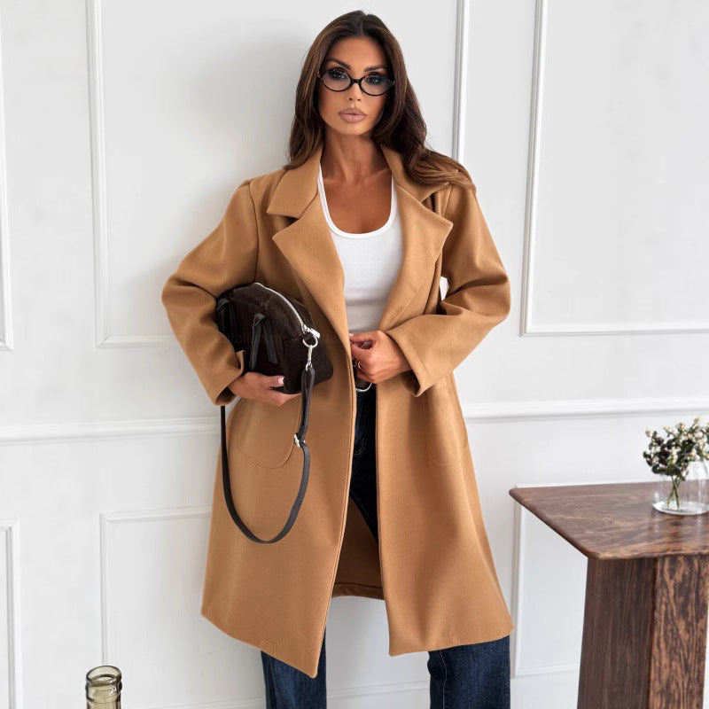 Women's transitional jacket made of soft, warm material with a casual cut NOVAE