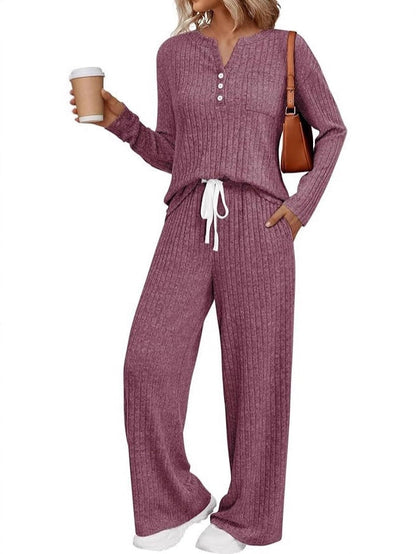 Women's Comfortable Knit Suit with a Relaxed Cut NOVAE