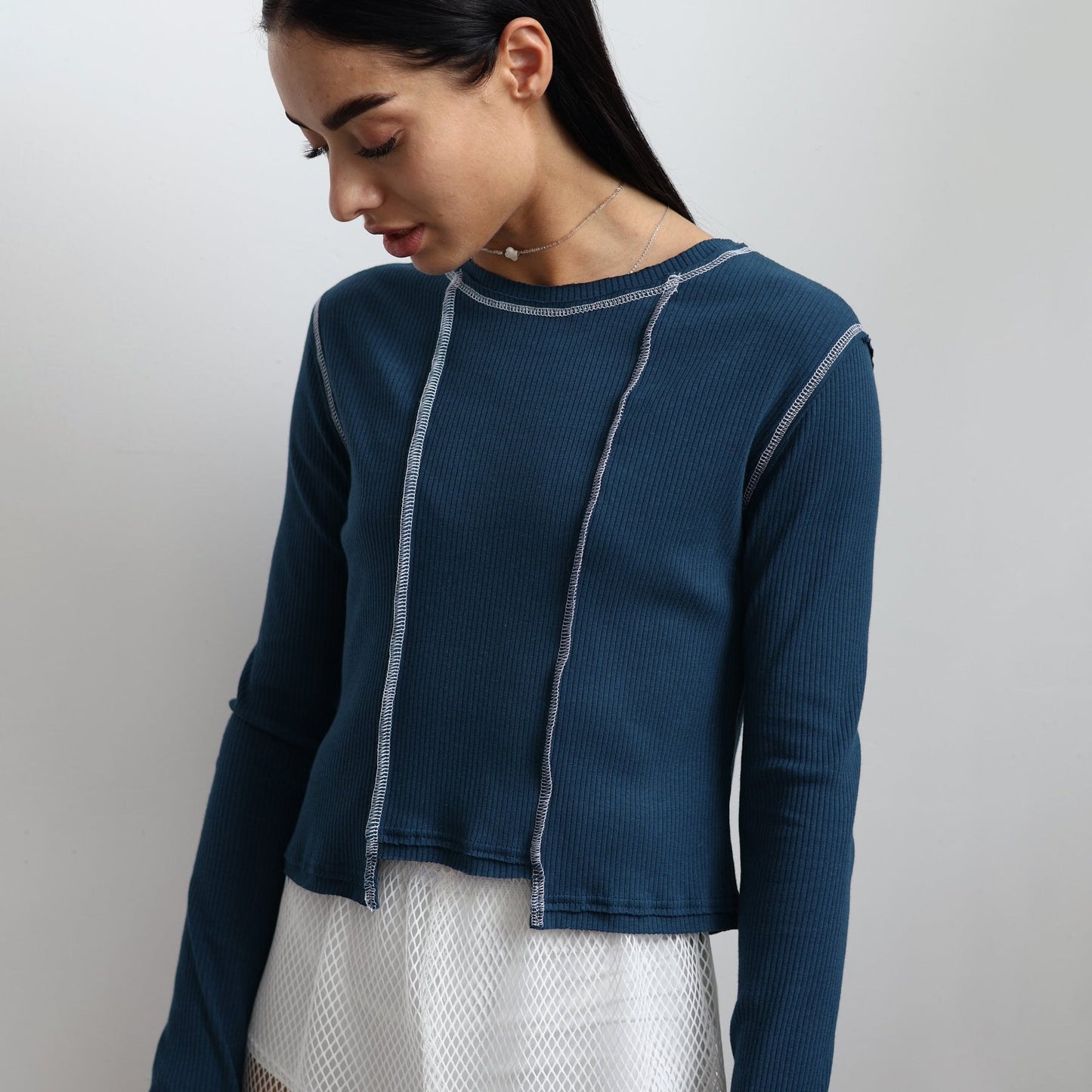 Women's casual long-sleeved top with retro-inspired ribbed texture and contrasting seams NOVAE