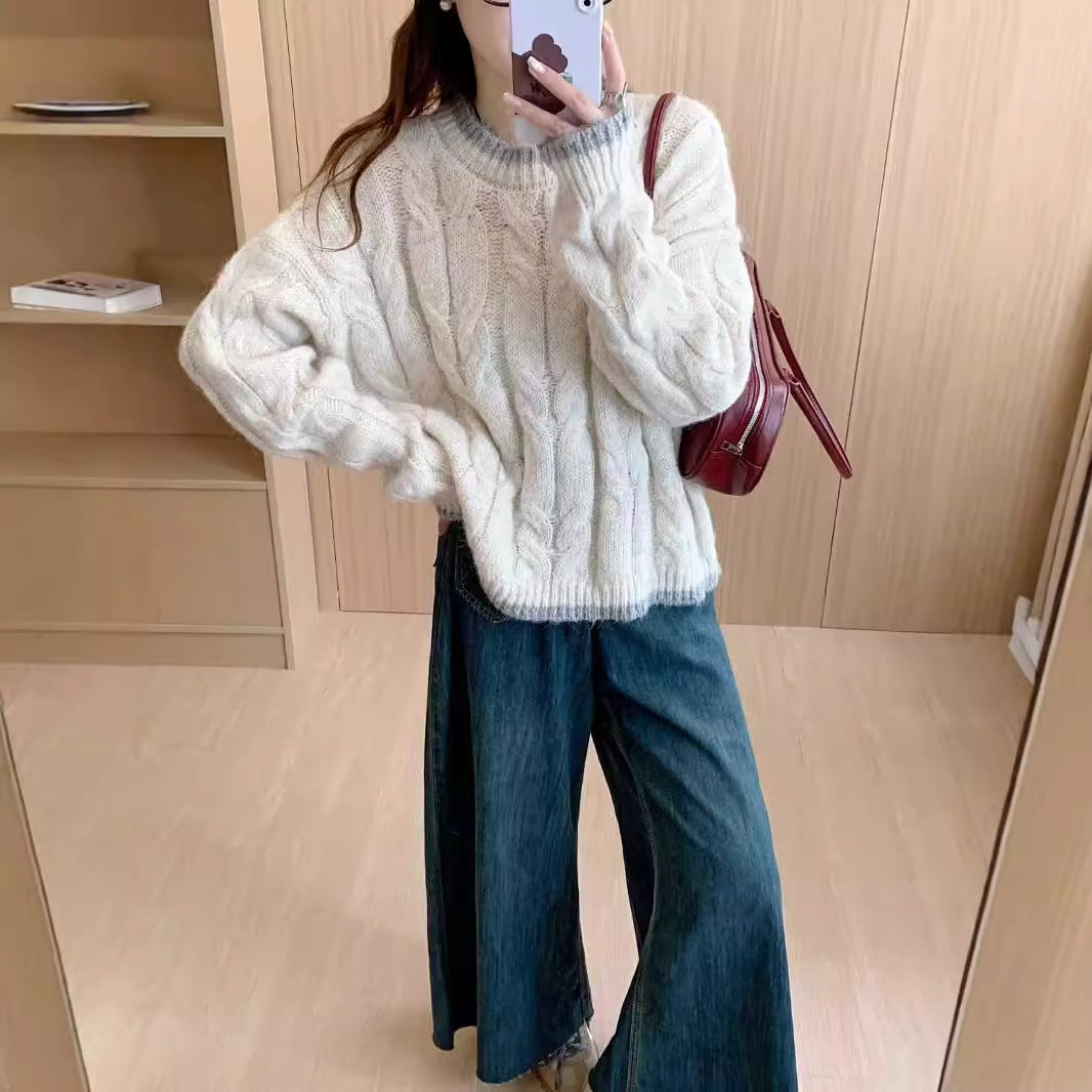 Women's chunky knit sweater with cable pattern and round neckline NOVAE