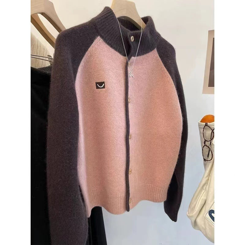 Women's knitted cardigan with elegant collar and button details NOVAE