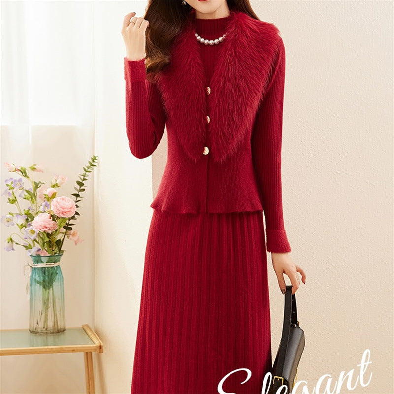 Women's elegant knitwear set with high-quality fur collar and fashionable ribbed texture NOVAE