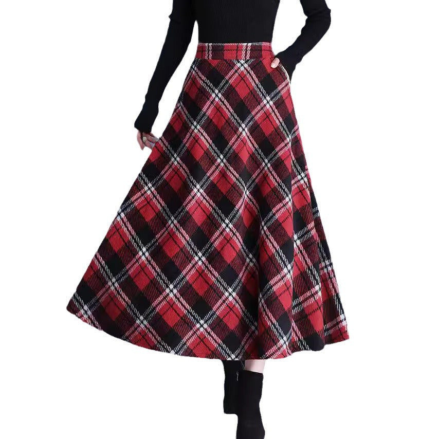 Women's maxi skirt in an elegant checked design NOVAE
