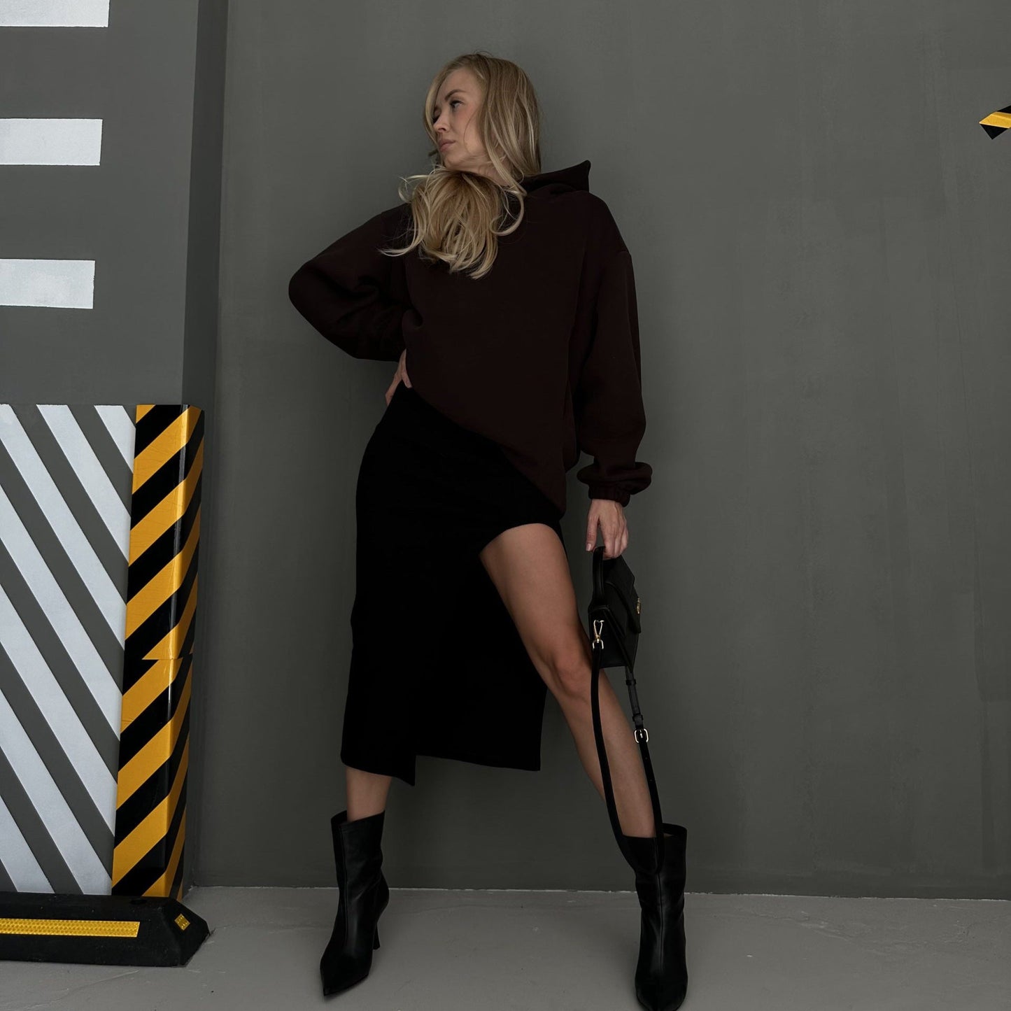 Women's hoodie with creative details and a relaxed fit NOVAE