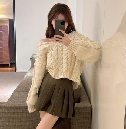 Women's cable knit pullover with hood and V-neck NOVAE